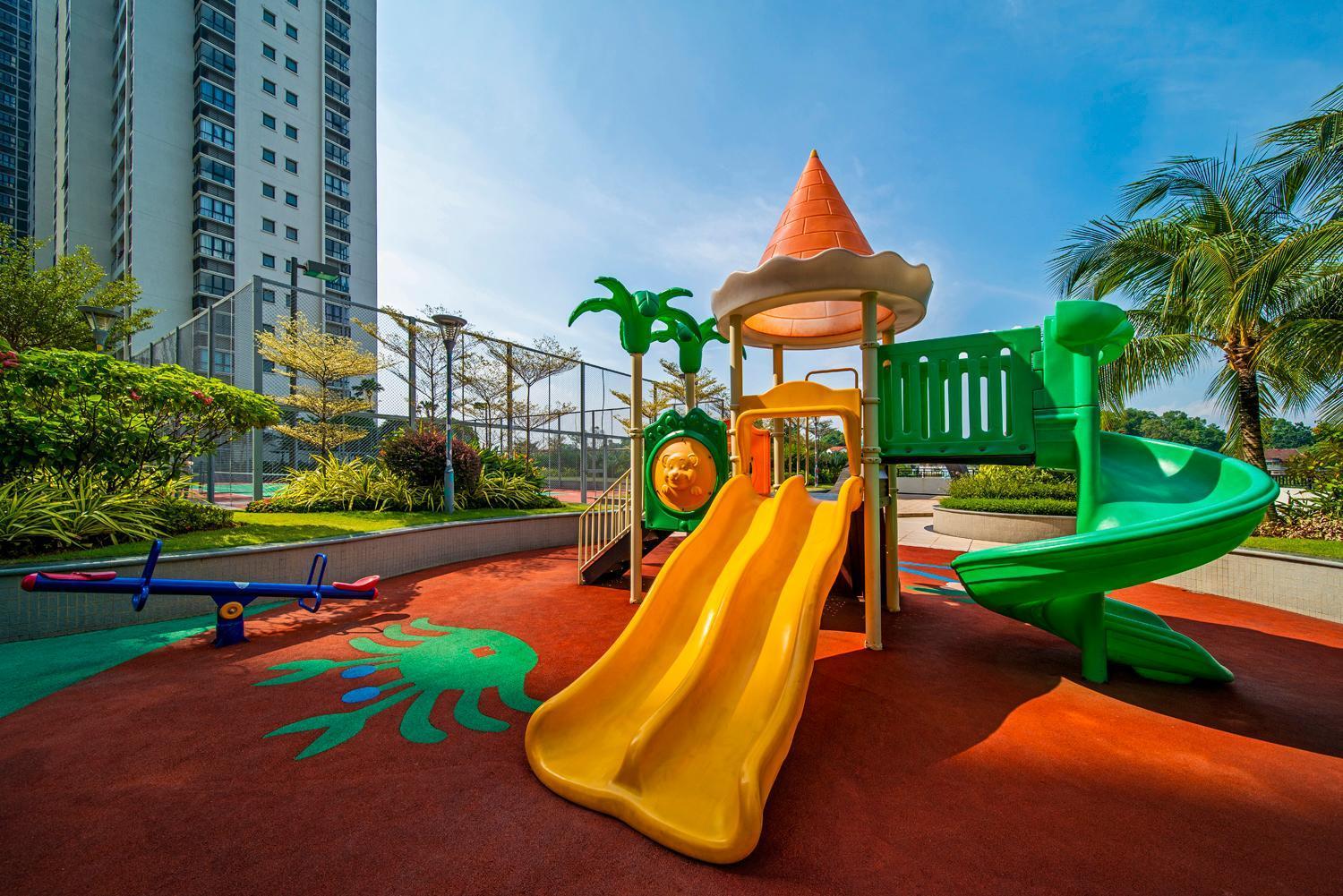 Pangsapuri Country Garden Danga Bay By Lions Bay