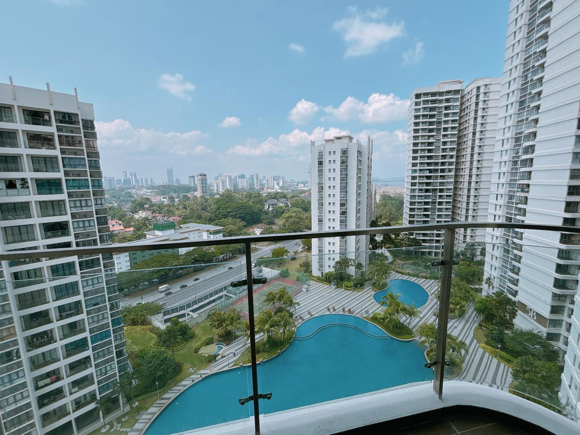 Pangsapuri Country Garden Danga Bay By Lions Bay Johor Bahru